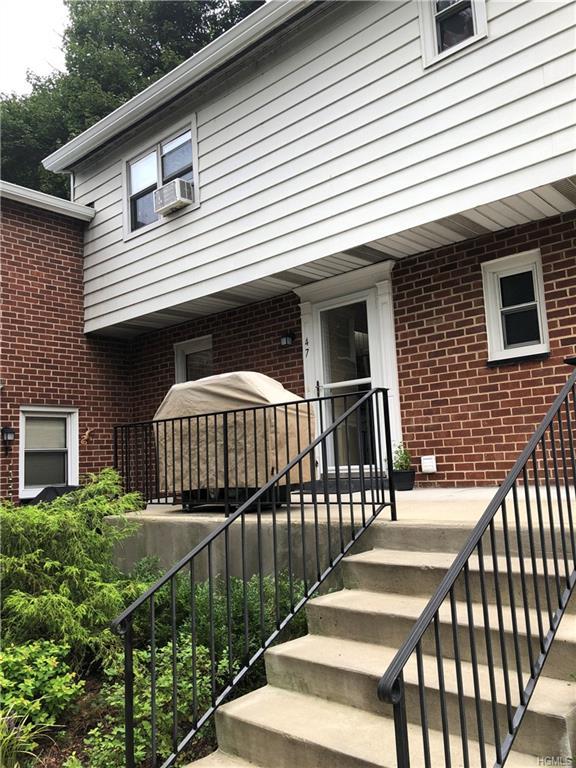47 Charter Circle - Photo 1