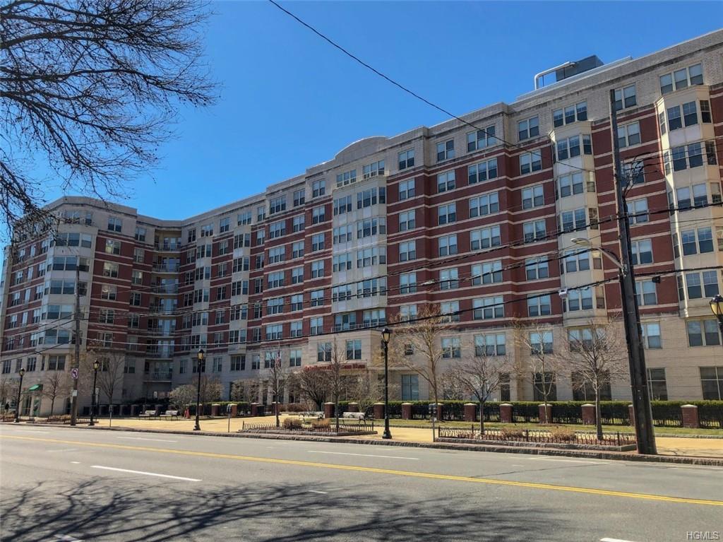 300 Mamaroneck Avenue - Photo 1