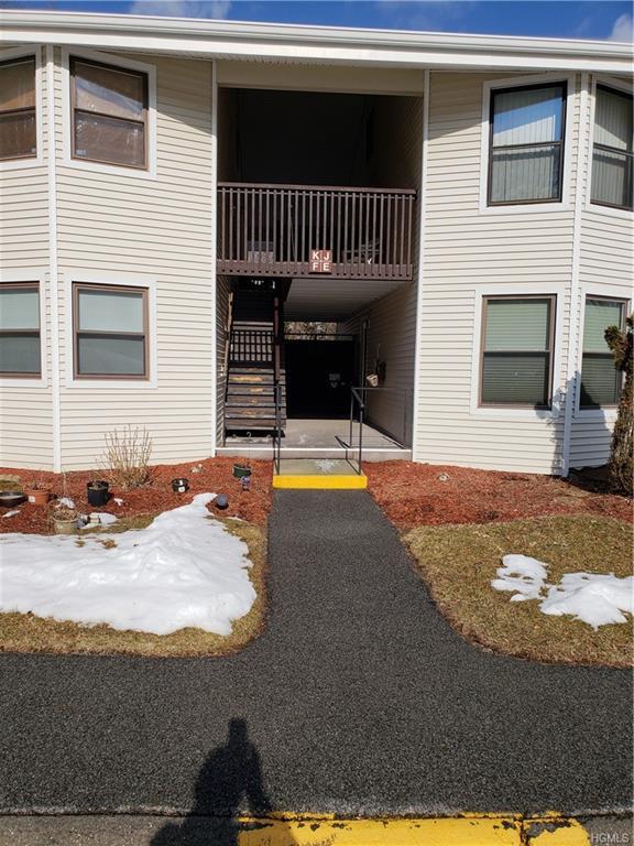 27 Walden Court - Photo 1