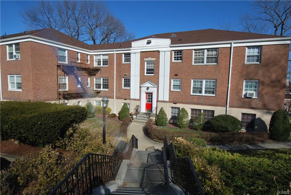 61 Rockledge Road - Photo 1