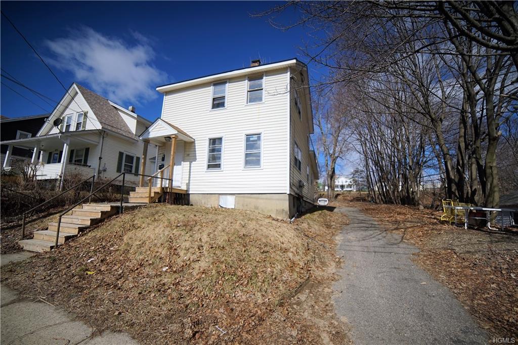 151 Academy Avenue - Photo 1