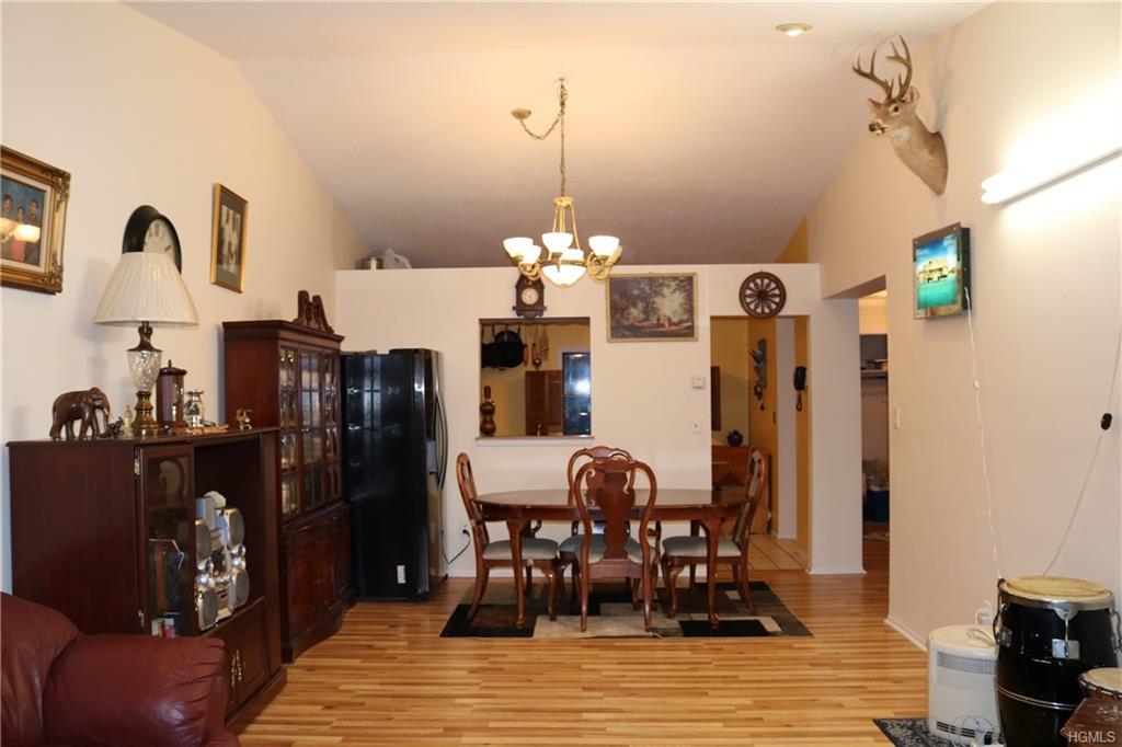 710 Tudor Hill - Photo 1