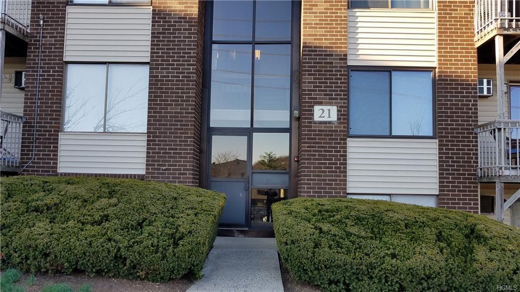 214 Country Club Lane - Photo 1