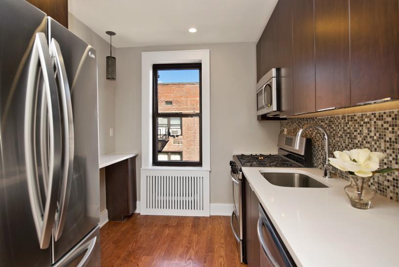 132-35 Sanford Avenue - Photo 1