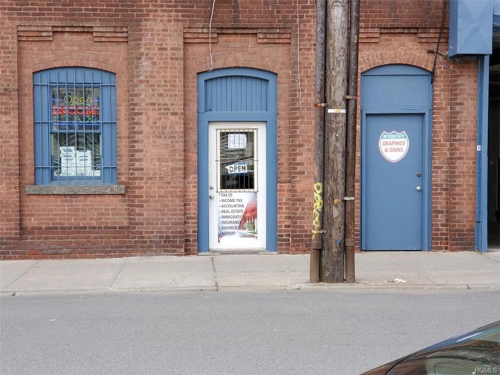 168 Irving Avenue - Photo 1