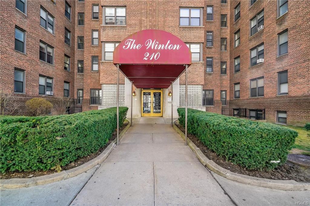 210 Martine Avenue - Photo 1