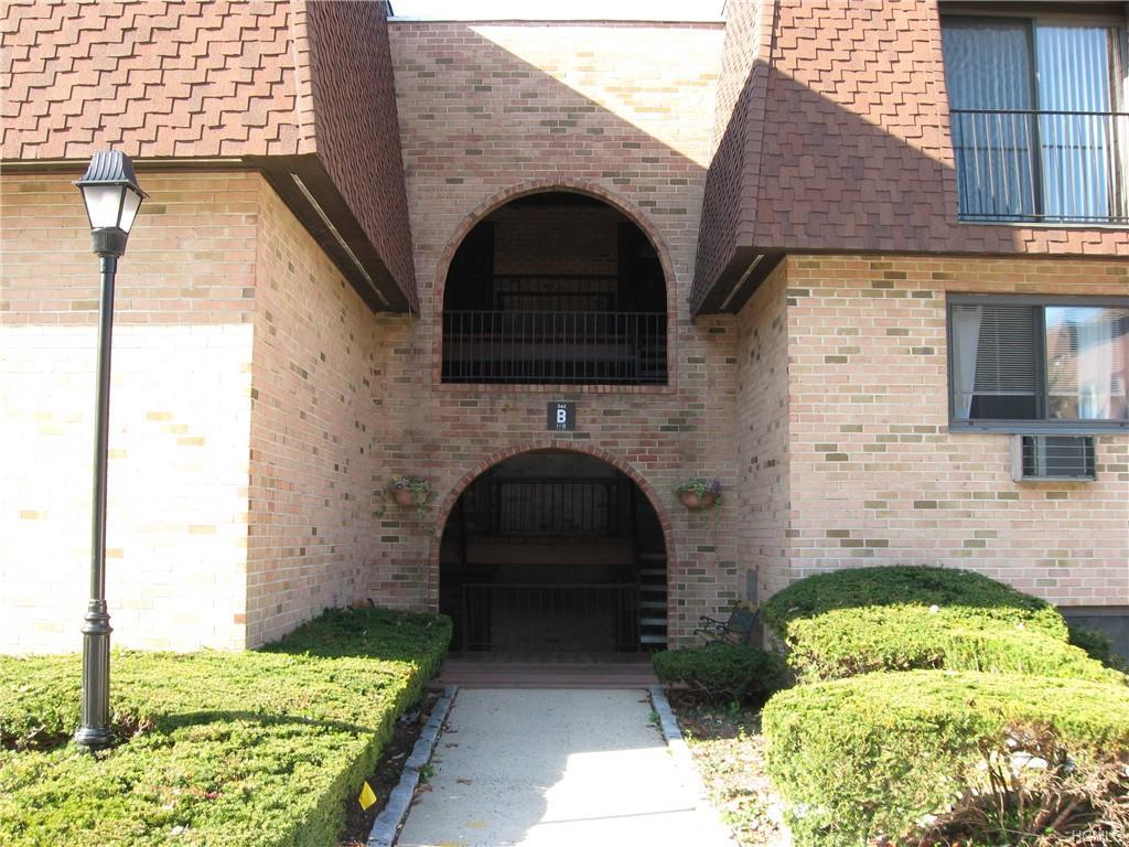 344 Central Park Avenue - Photo 1