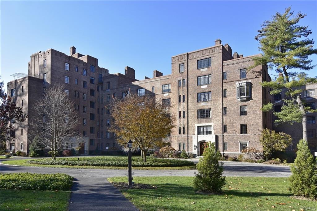 100 Ardsley Avenue - Photo 1