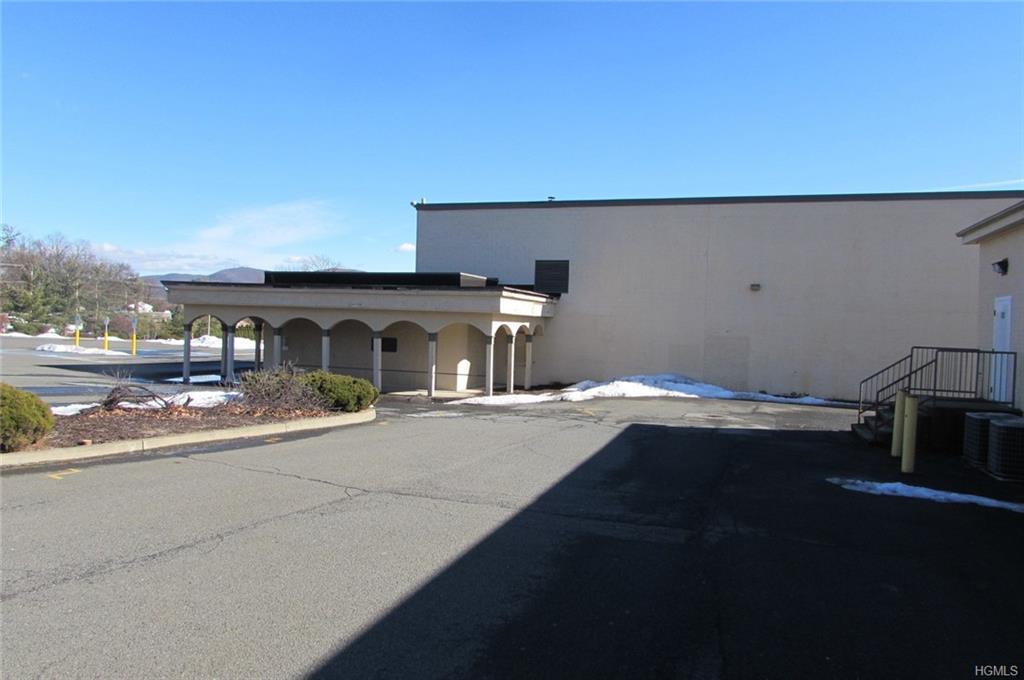 215 Quassaick Avenue - Photo 1