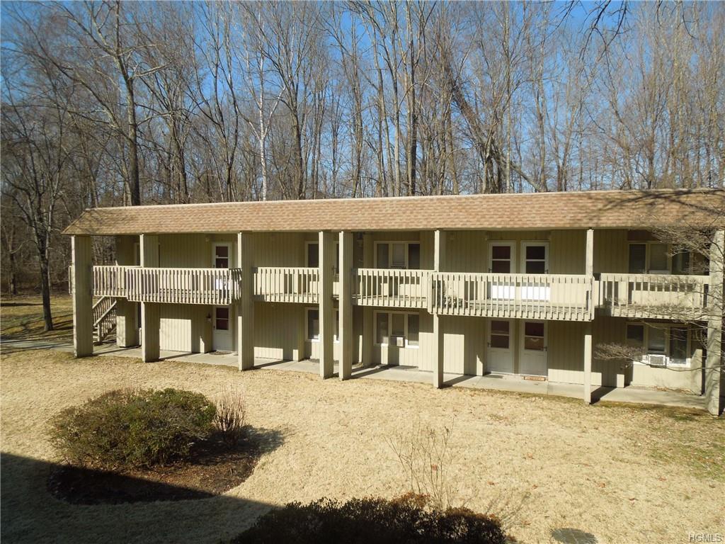 10 Wild Oaks Road - Photo 1