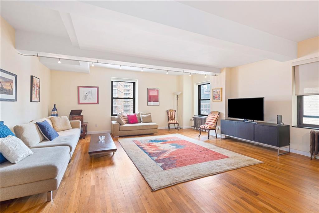 315 23rd Street - Photo 1