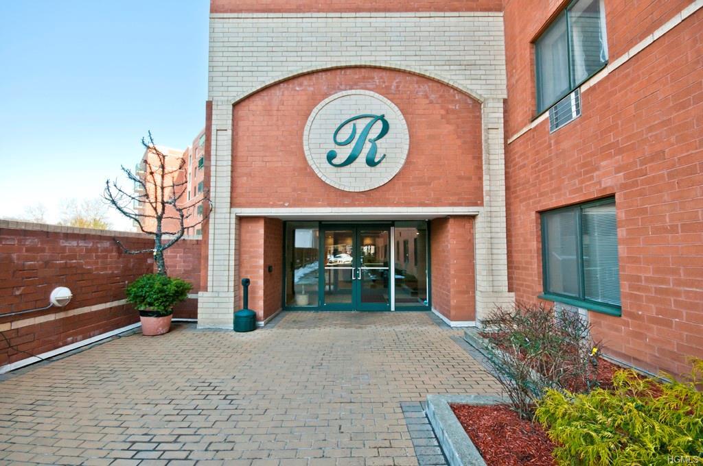 123 Mamaroneck Avenue - Photo 1