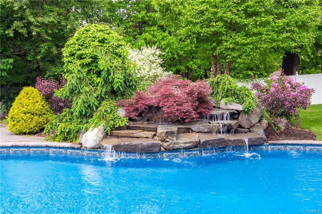 12 Fortune Way - Photo 1