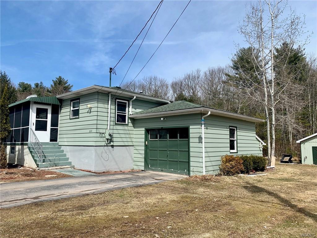 220 Yulan Barryville Road - Photo 1