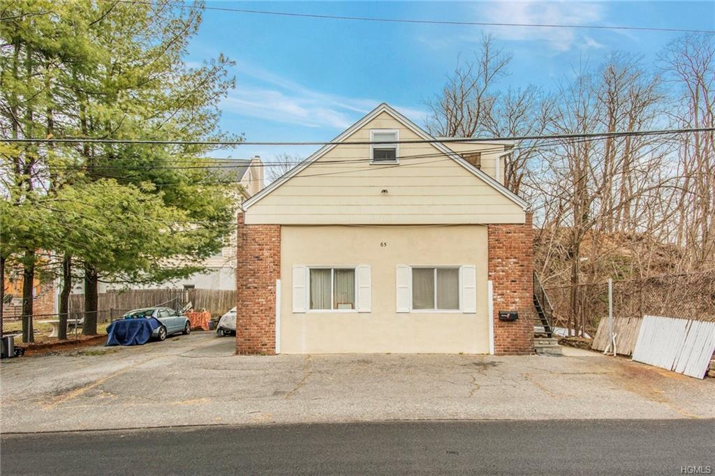 65 Circuit Avenue - Photo 1