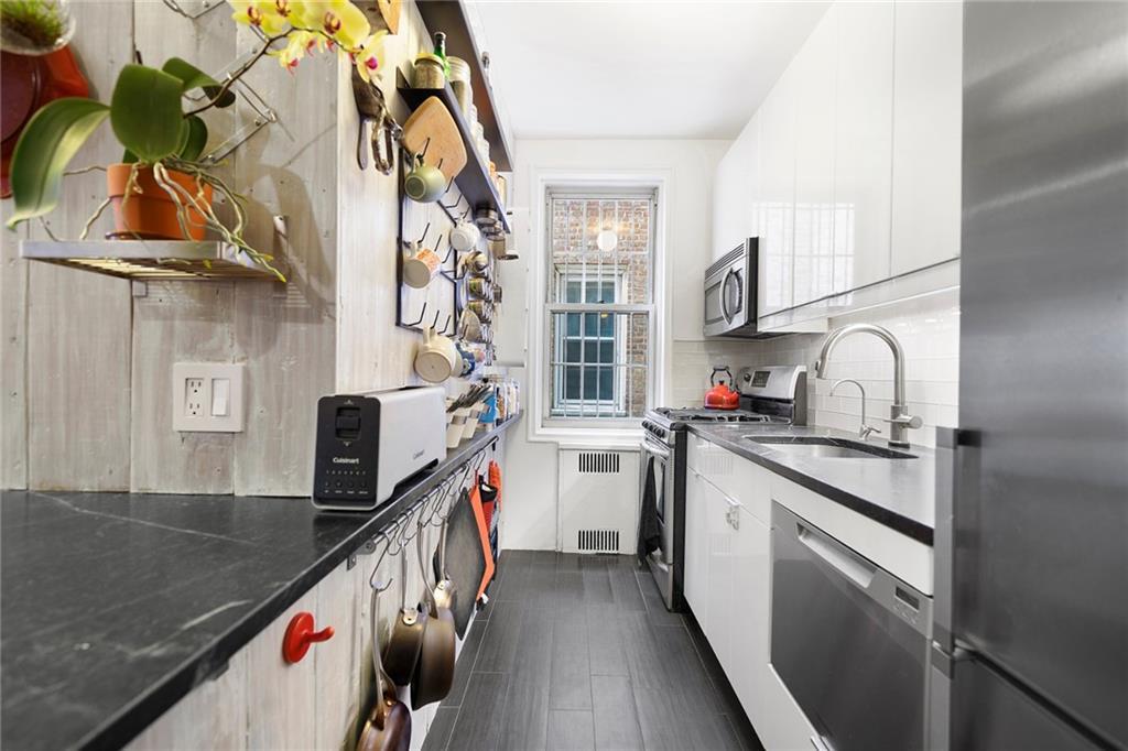 360 Clinton Avenue - Photo 1
