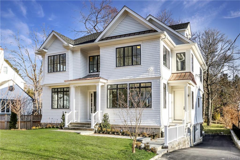 204 Brewster Road - Photo 1