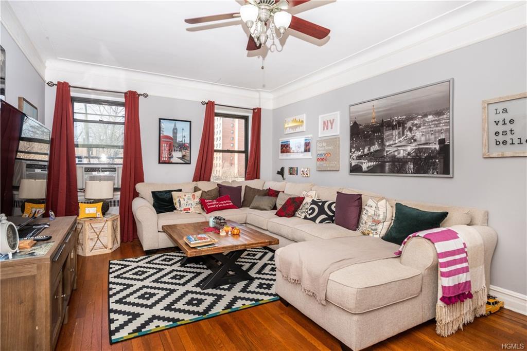 167 Centre Avenue - Photo 1