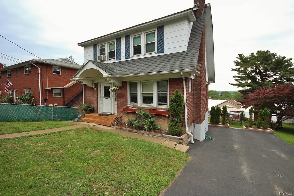 171 Hudson Avenue - Photo 1