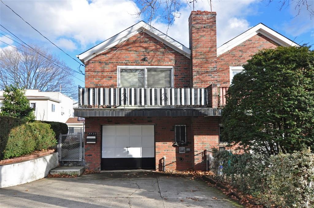 2420 Kingsland Avenue - Photo 1