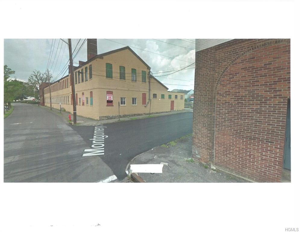 39-47 Railroad Avenue - Photo 1