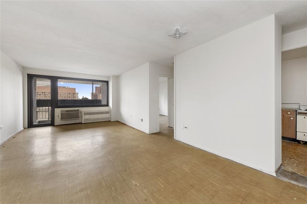 90 Gold Street - Photo 1