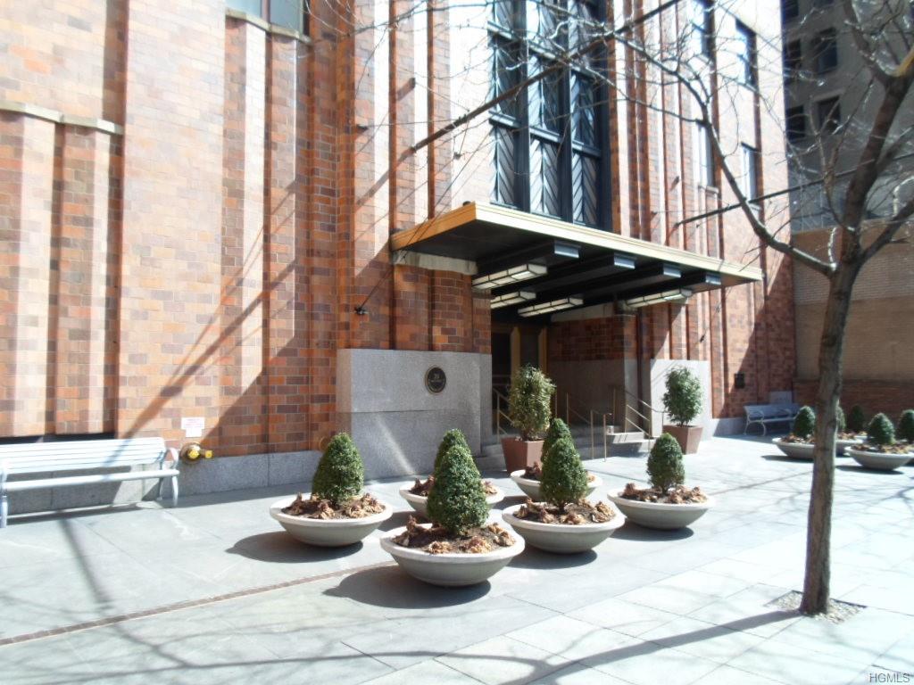 20 West Street - Photo 1