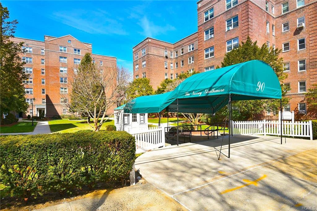 90 Bryant Avenue - Photo 1