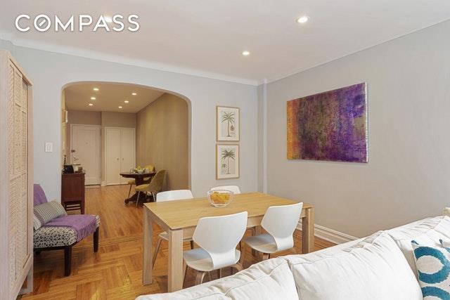 225 Park - Photo 1