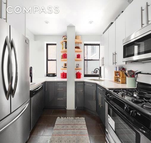 825 179th Street - Photo 1