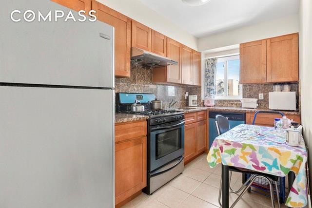 141-05 Cherry Avenue - Photo 1