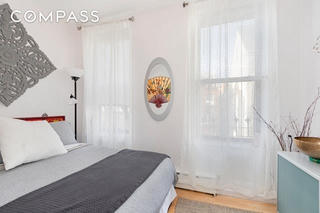 41 Perry Street - Photo 1