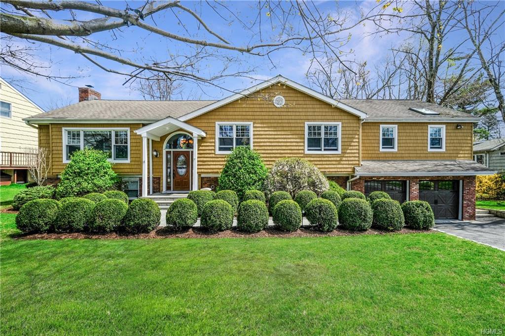 15 Lake Circle - Photo 1