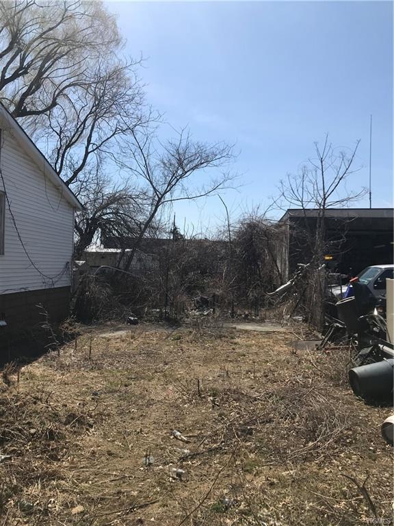 14 Clinton Street - Photo 1