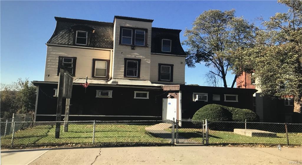 95 Broadway - Photo 1