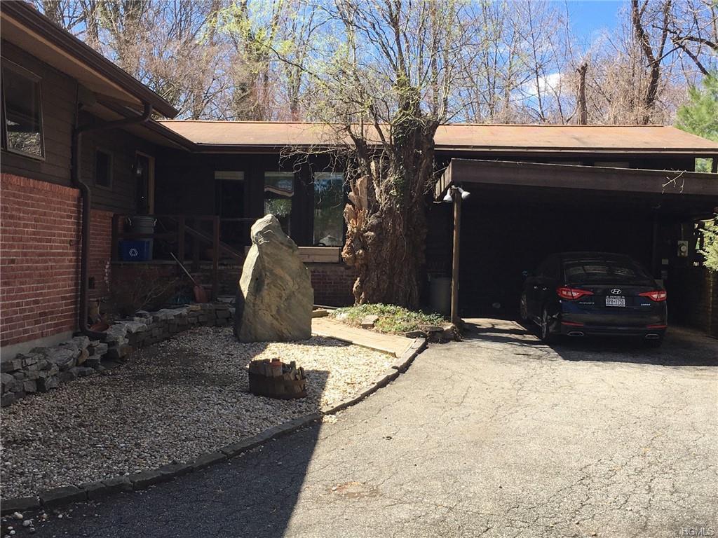 301 Winding Road - Photo 1
