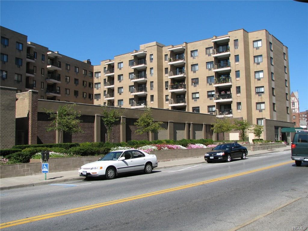 100 Hartsdale Avenue - Photo 1