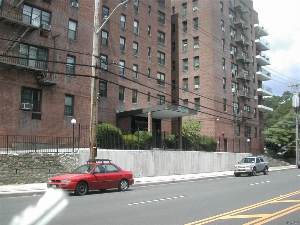 277 Bronx River Road - Photo 1