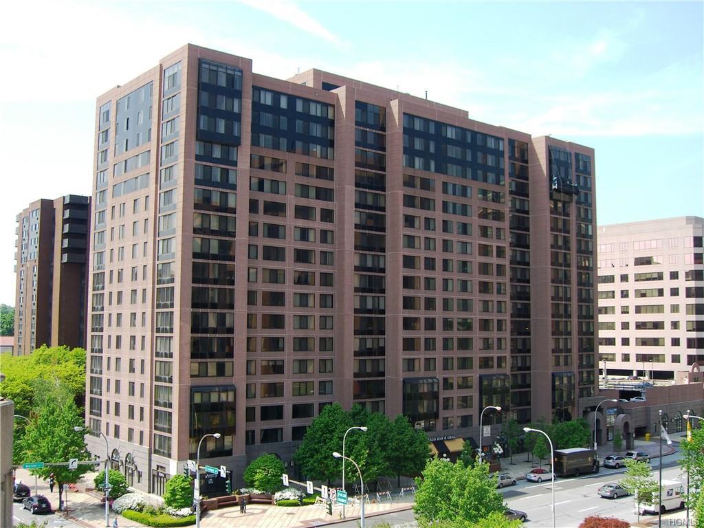 4 Martine Avenue - Photo 1