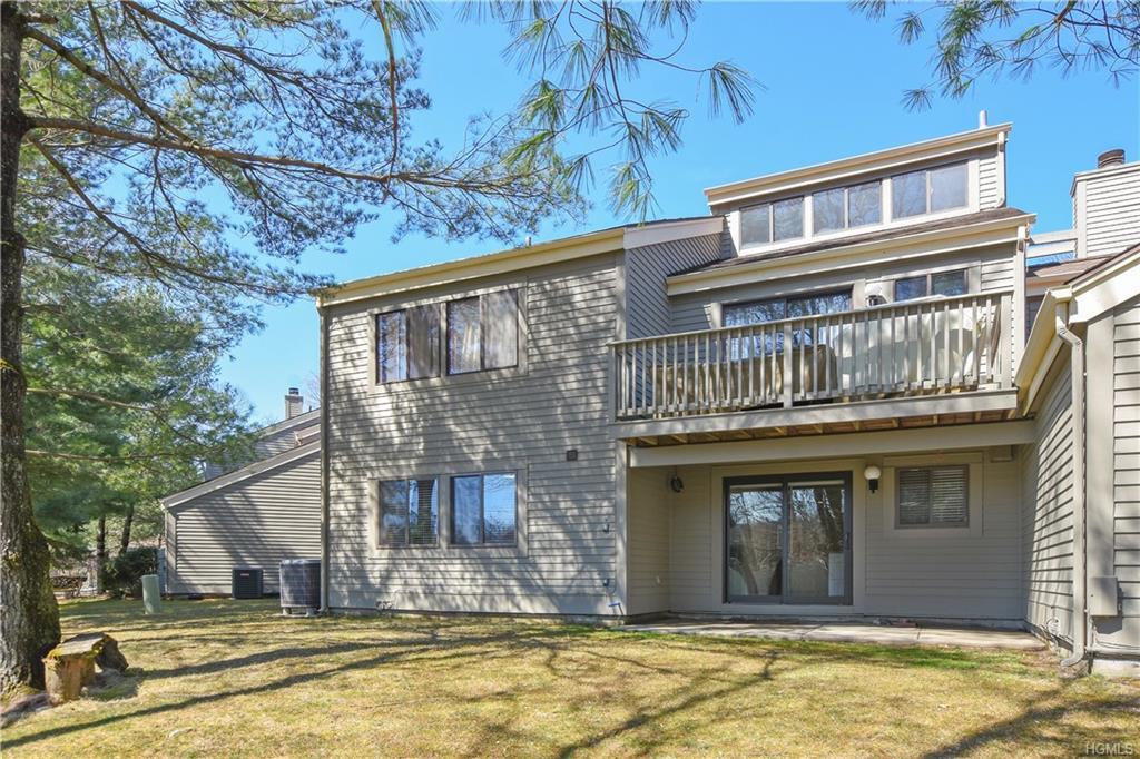 3 Oakridge Drive - Photo 1