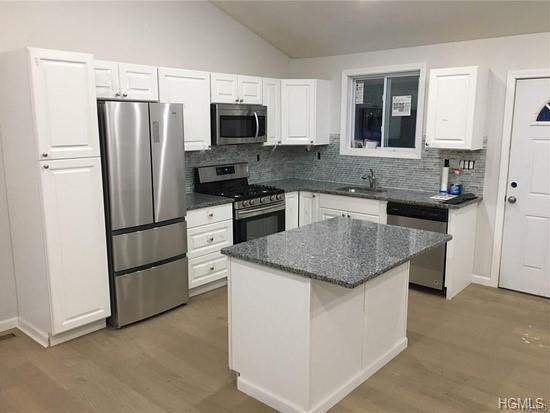 1066 West Dover Road - Photo 1
