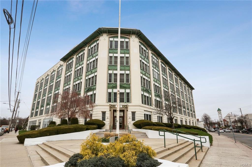 1 Landmark Square - Photo 1