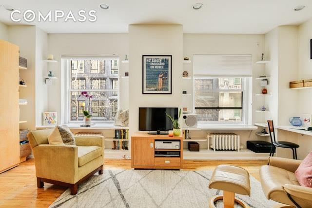 4 Lexington Avenue - Photo 1