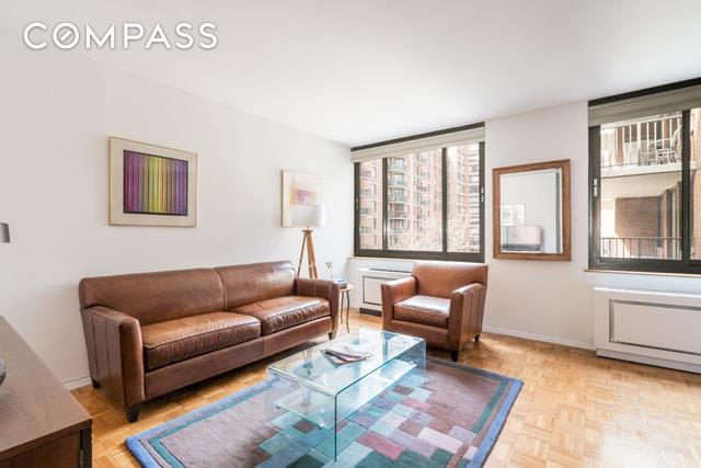 300 Albany Street - Photo 1