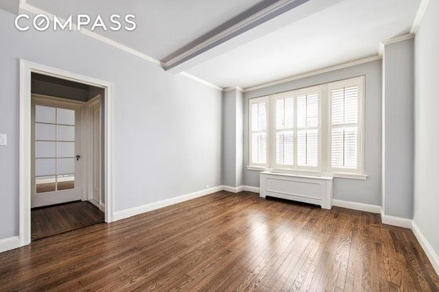242 19th Street - Photo 1