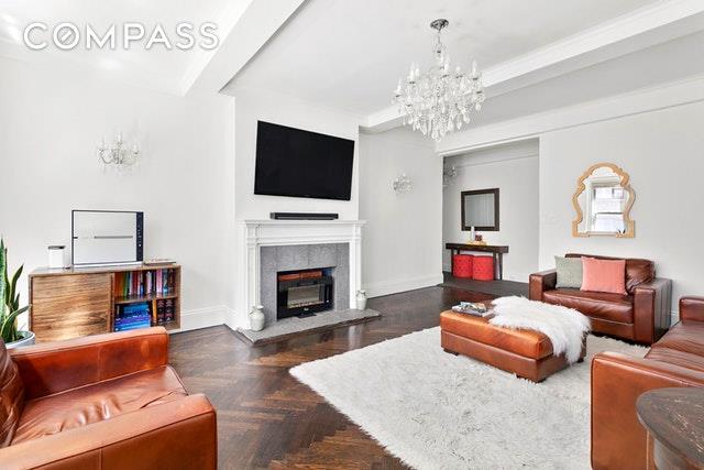 410 57th Street - Photo 1