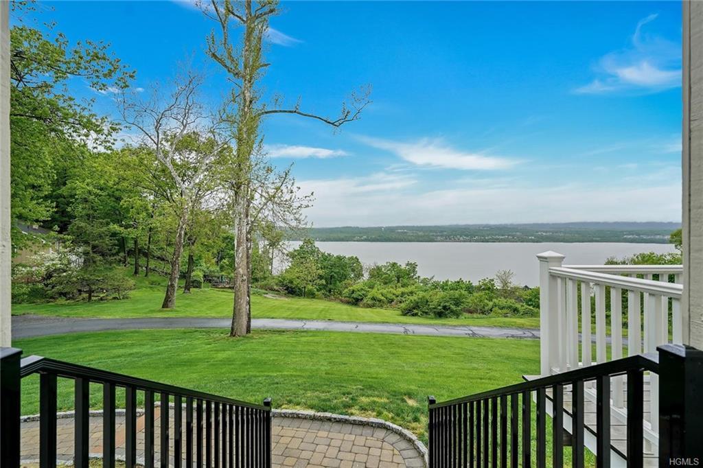 213 Hudson Hills Drive - Photo 1