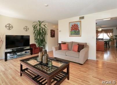 13 Kings Court - Photo 1