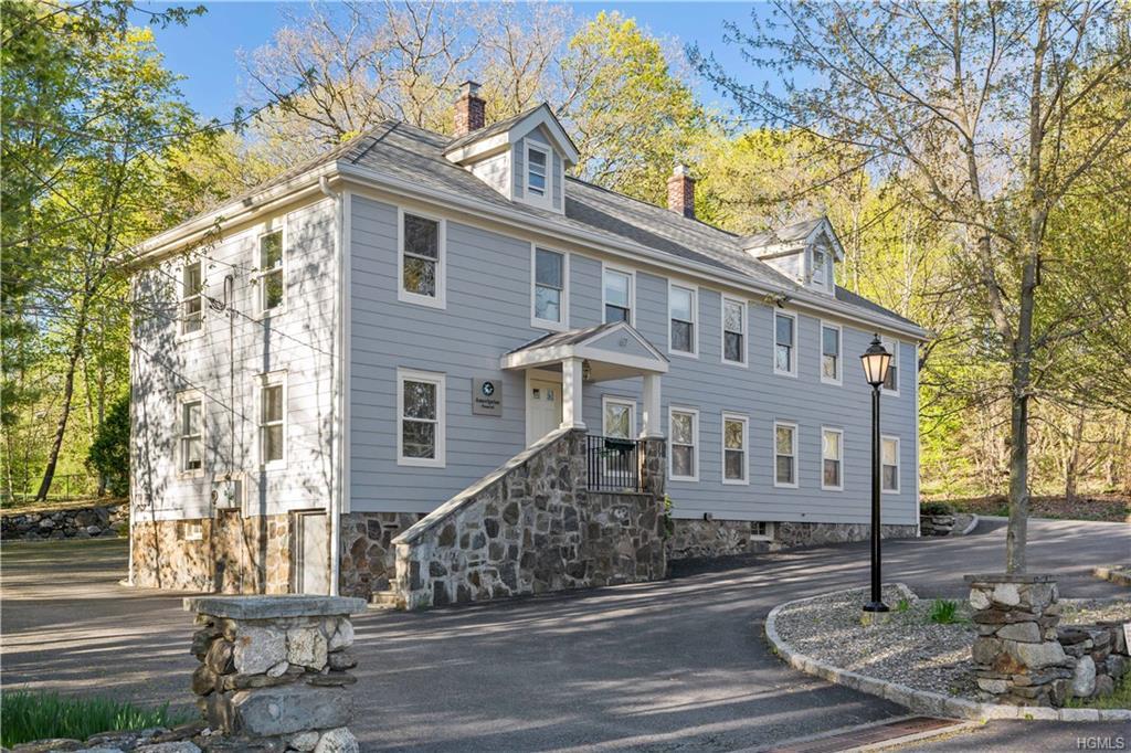 67 Woodside Avenue - Photo 1