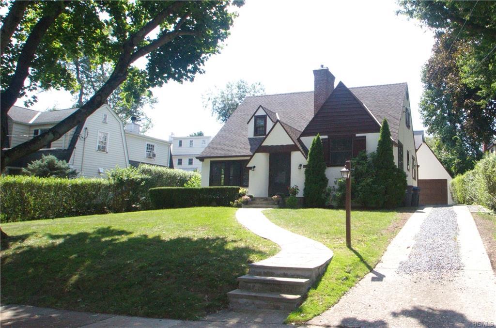 154 Ralph Avenue - Photo 1